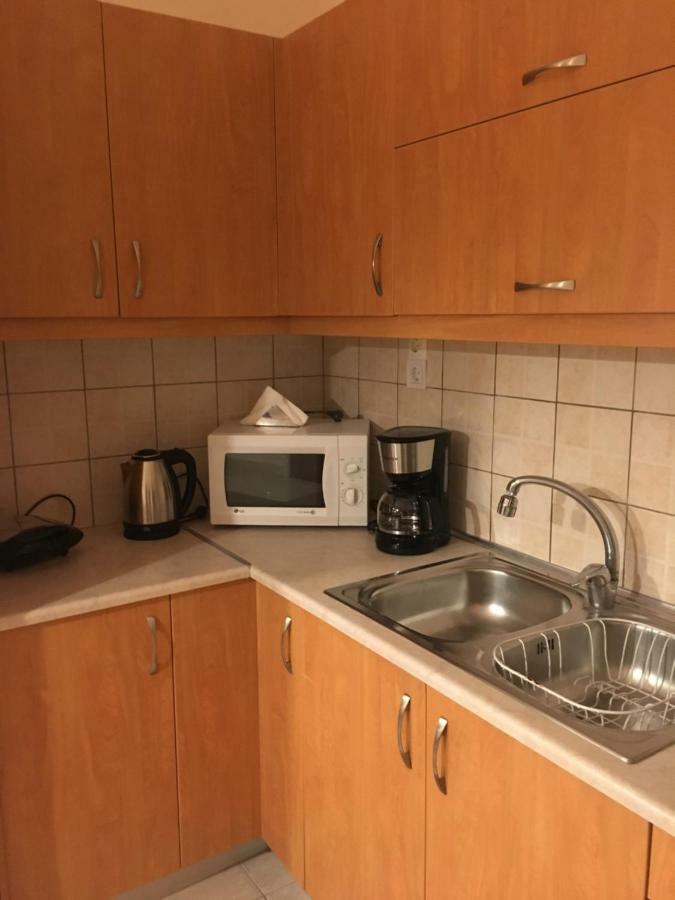 Central 2-Bedroom Luxury Apartment Candia Esterno foto
